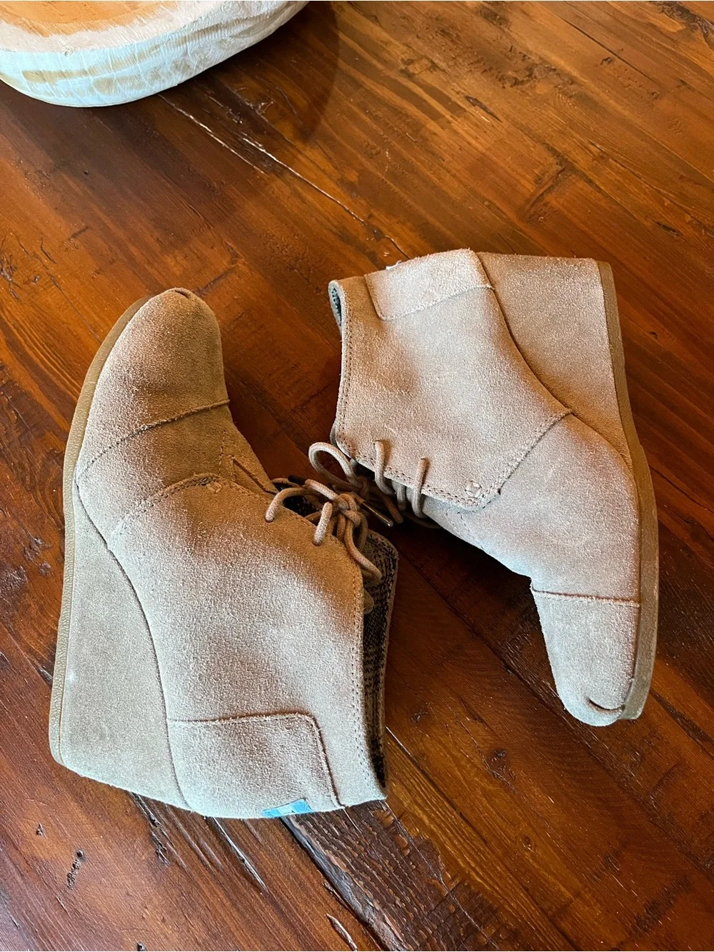 TOMS Women's Desert Wedge Booties - Taupe/Beige Suede Size 9